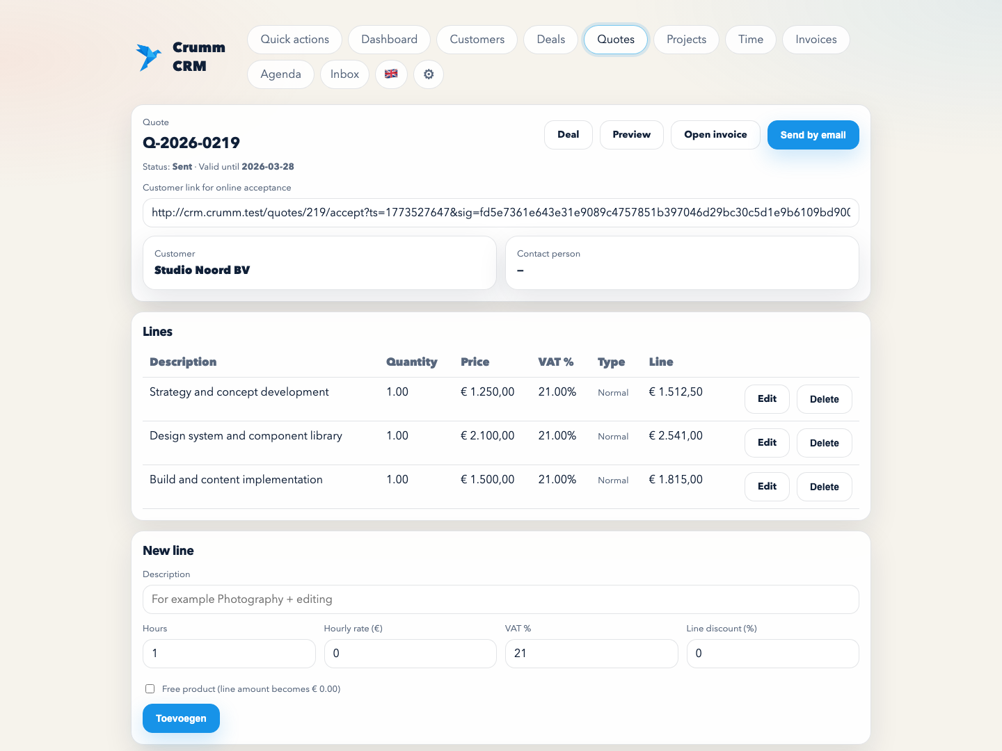 Crumm quote editor with line items, totals and customer details