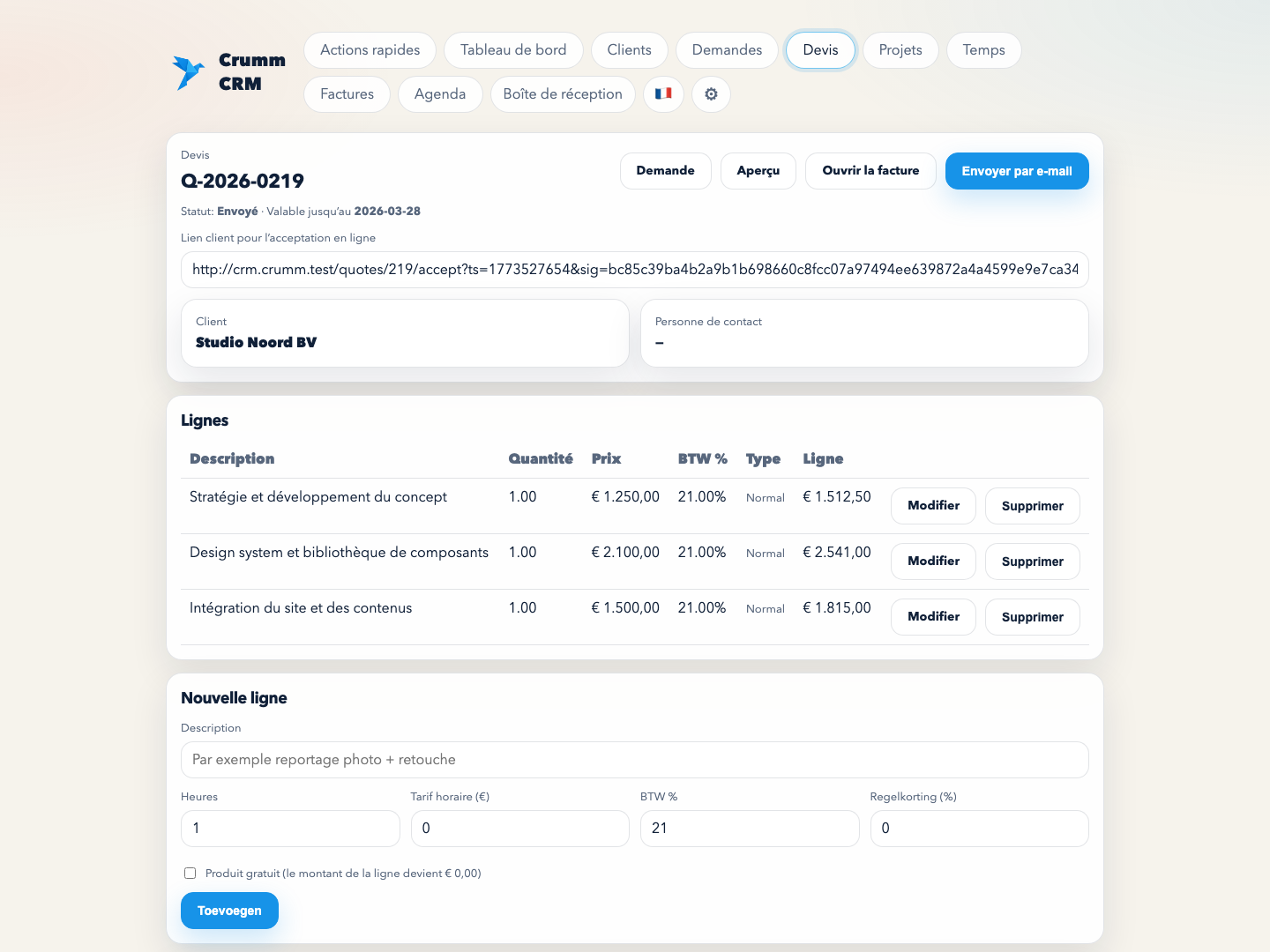 Éditeur de devis Crumm avec lignes, montants et informations client